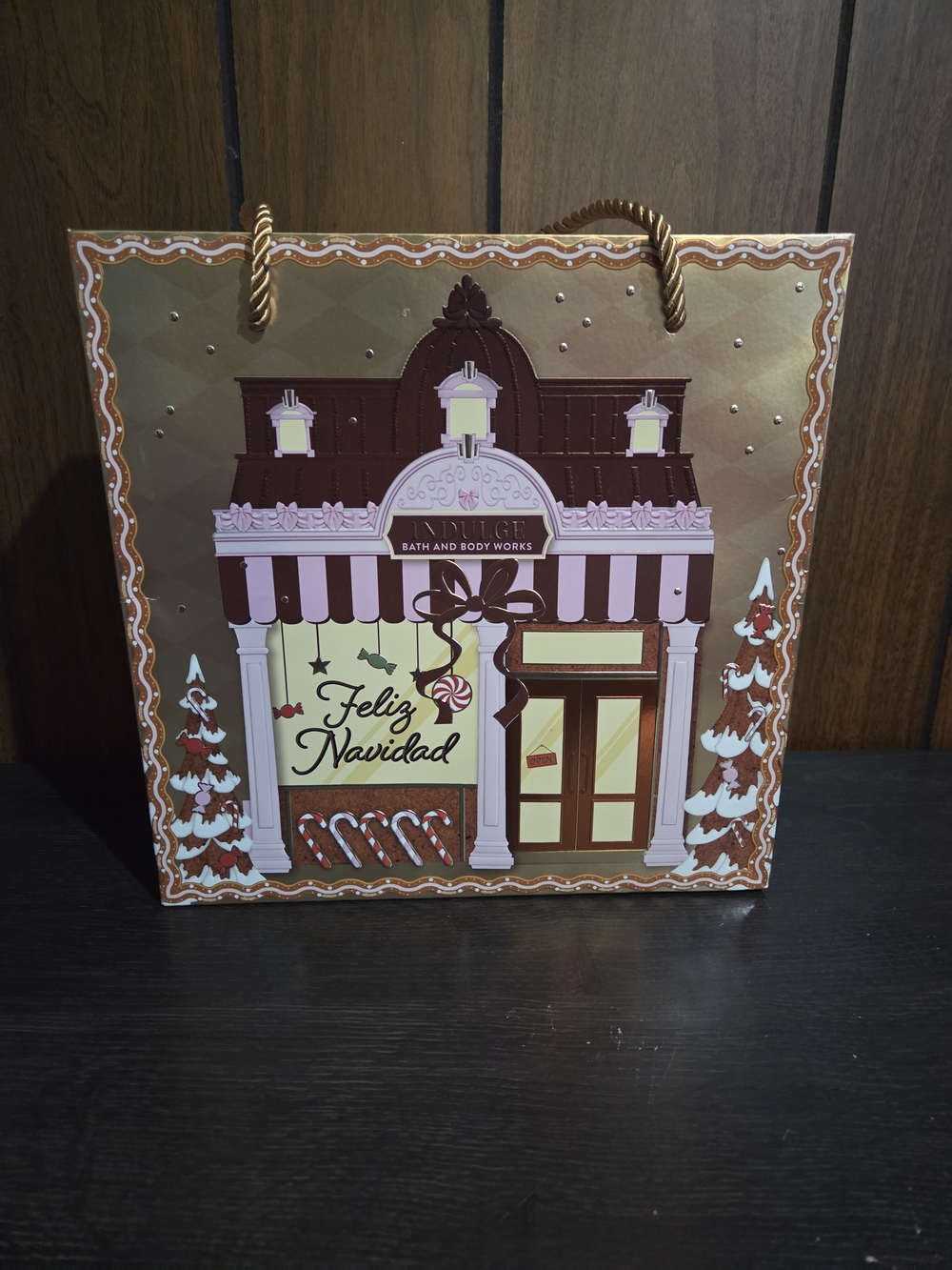 Bath & Body Works Holiday Gift Bag Warm Vanilla Sugar - Picture 2 of 3